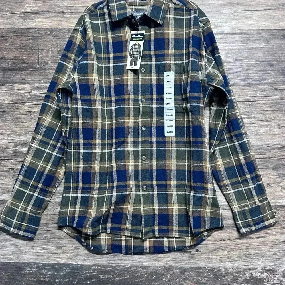 Eddie Bauer Green and Blue Casual Button Down Shirt